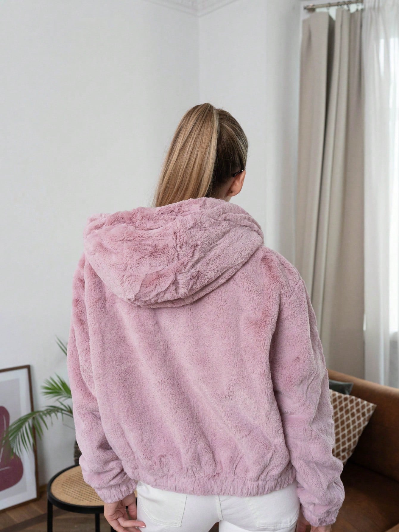 仿皮草连帽短款外套