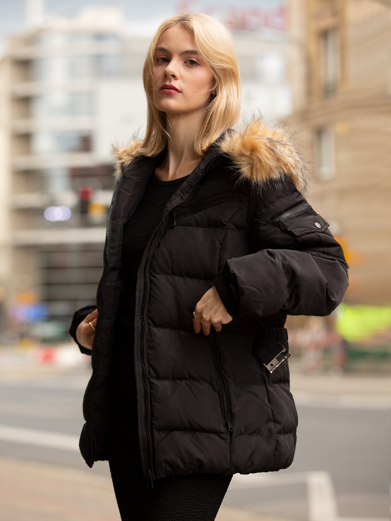 MG1970 带帽黑色长款棉服