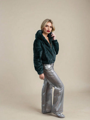 仿皮草连帽短款外套