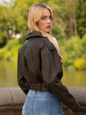 纽扣腰带女士风衣中长款翻领外套