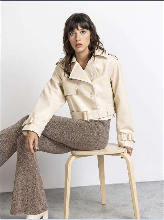 女款落肩袖腰带PU皮革机车短款夹克