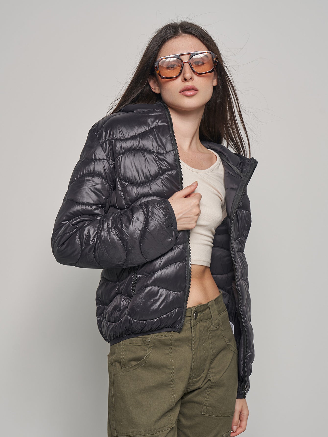 LC32321黑色羽绒服