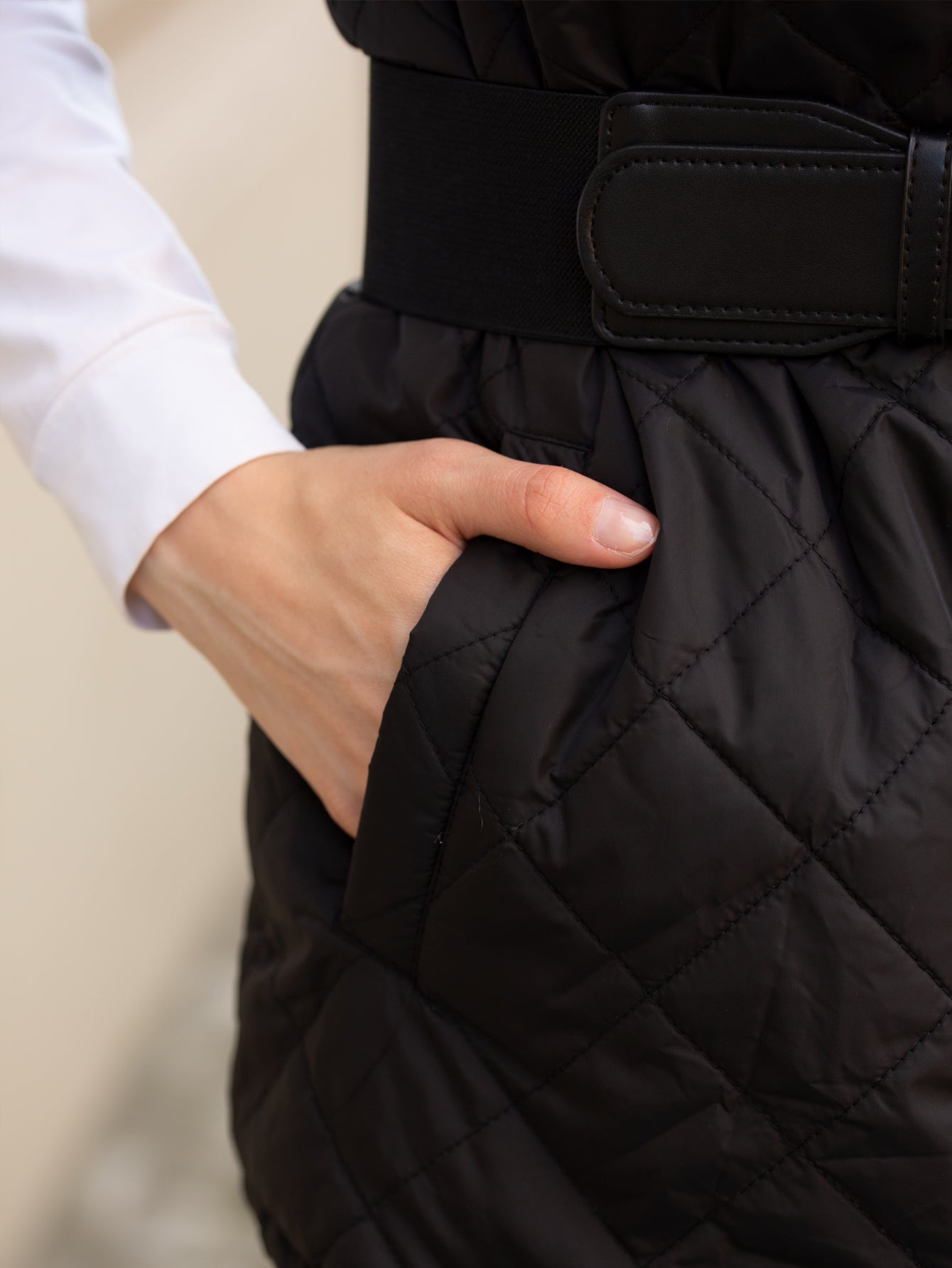 无袖裥棉马夹黑色