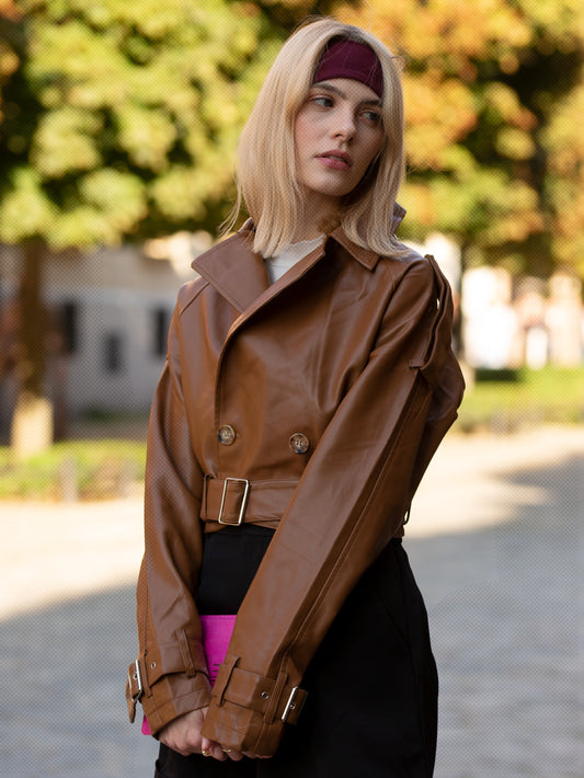 短款皮质机车夹克