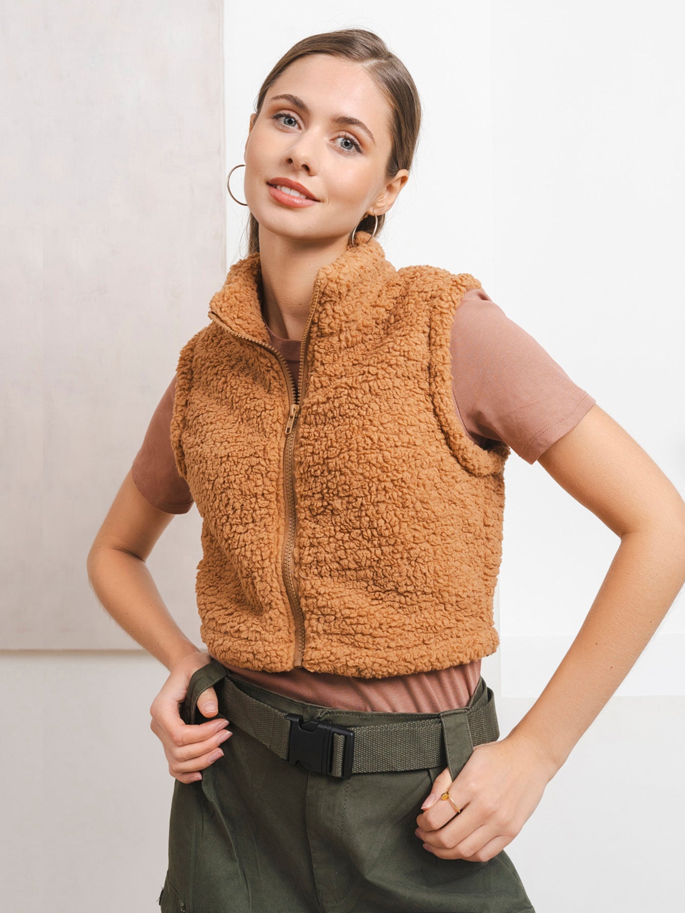 仿羊羔绒立领马甲