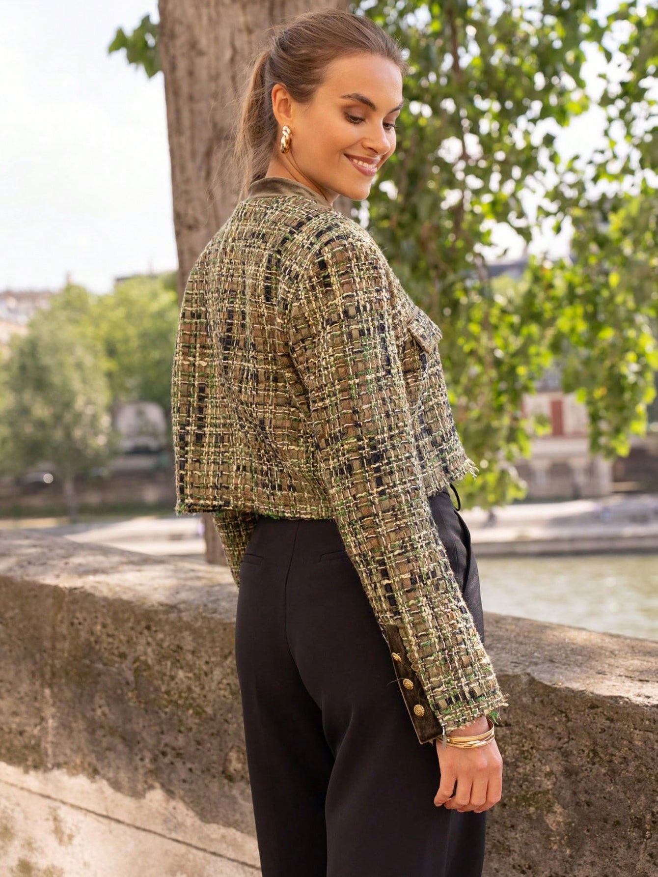 V2335D小香风粗花呢短外套